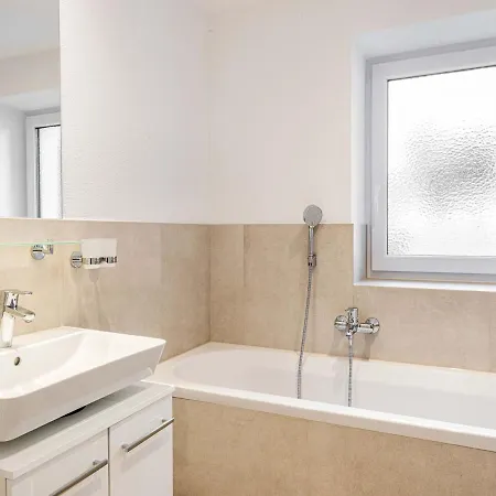 Garni Flori Holiday home *